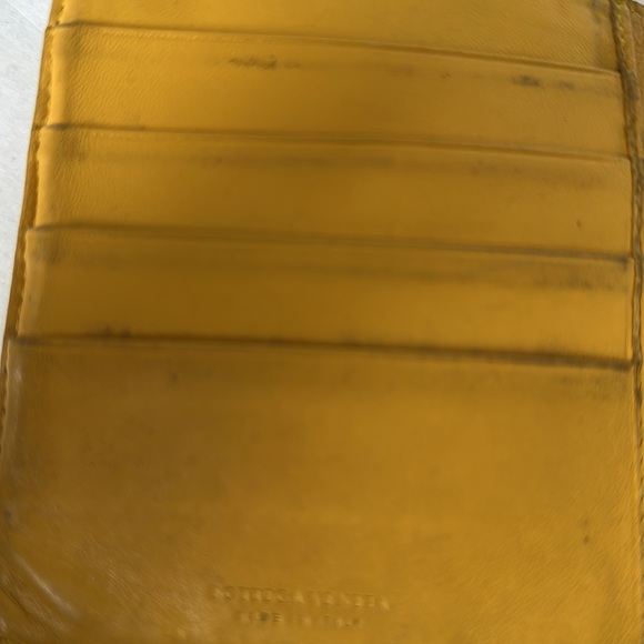 Bottega Veneta Yellow Woven Wallet Leather with Geometric Design - Picture 2 of 7